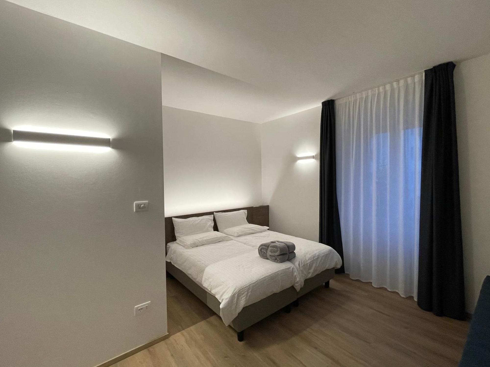 Al Palazzo Hotell Cles Eksteriør bilde
